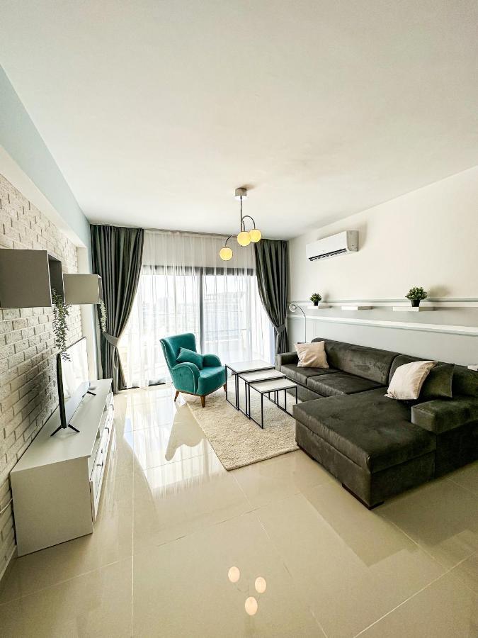 Luxury Sea View Two Bedroom Apartment In Caesar Resort & Spa, Long Beach Perivolia tou Trikomou 외부 사진
