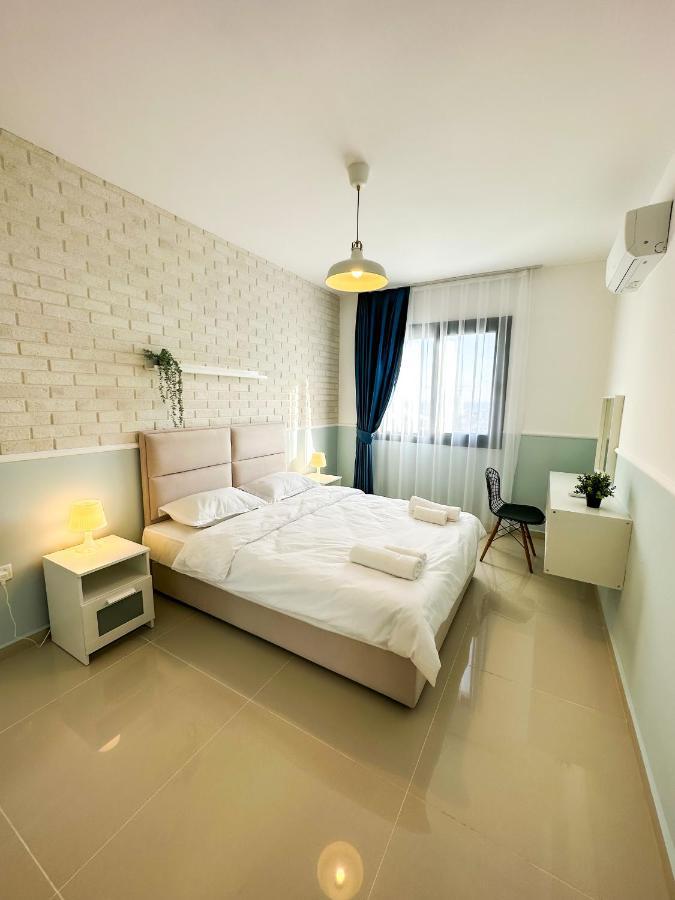 Luxury Sea View Two Bedroom Apartment In Caesar Resort & Spa, Long Beach Perivolia tou Trikomou 외부 사진